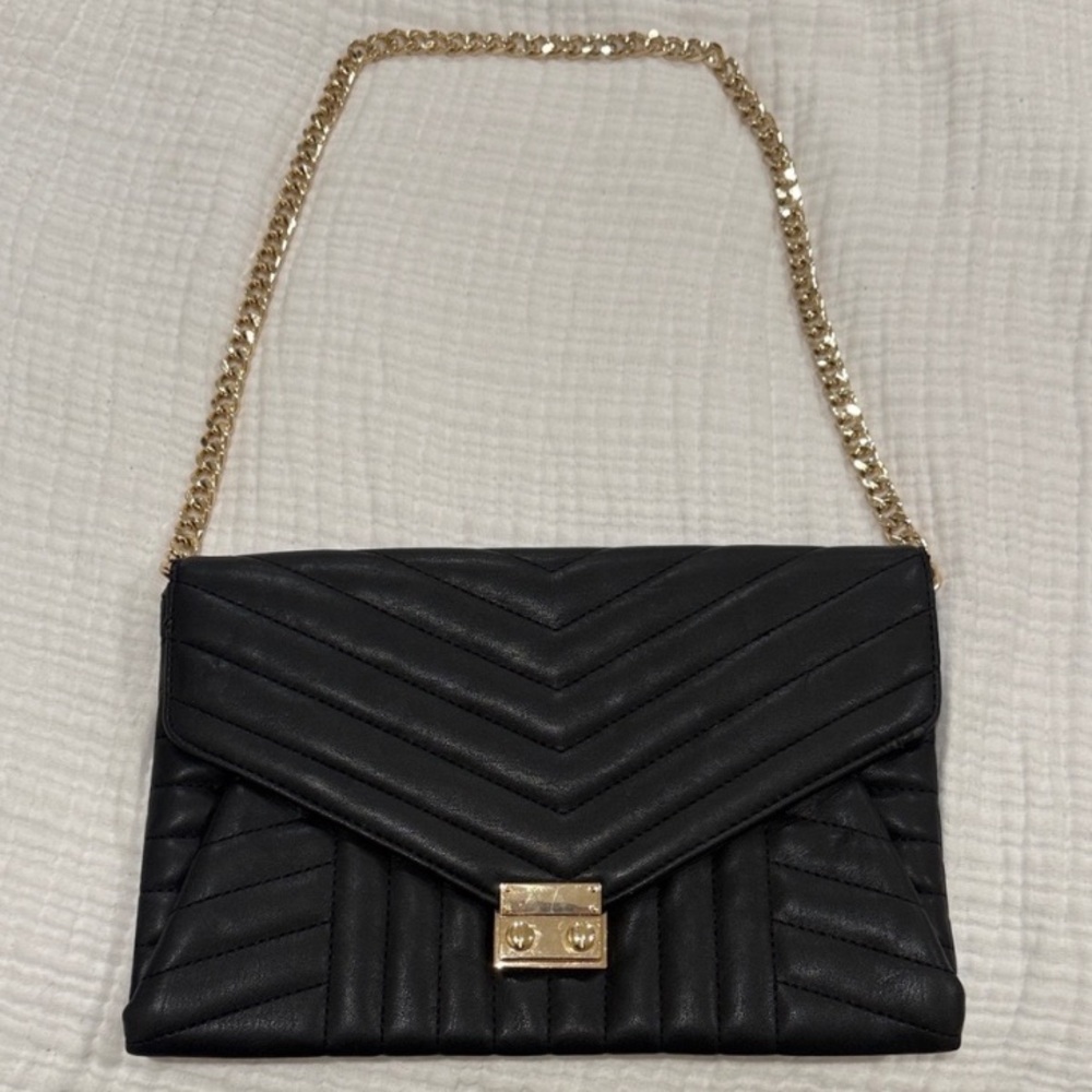 Black Quilted chevron gold Chain Shoulder Bag